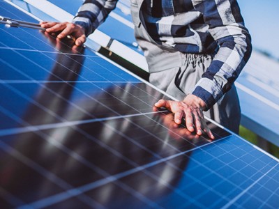 Celle fotovoltaiche: cosa sono e come funzionano? Celle fotovoltaiche: cosa sono e come funzionano?